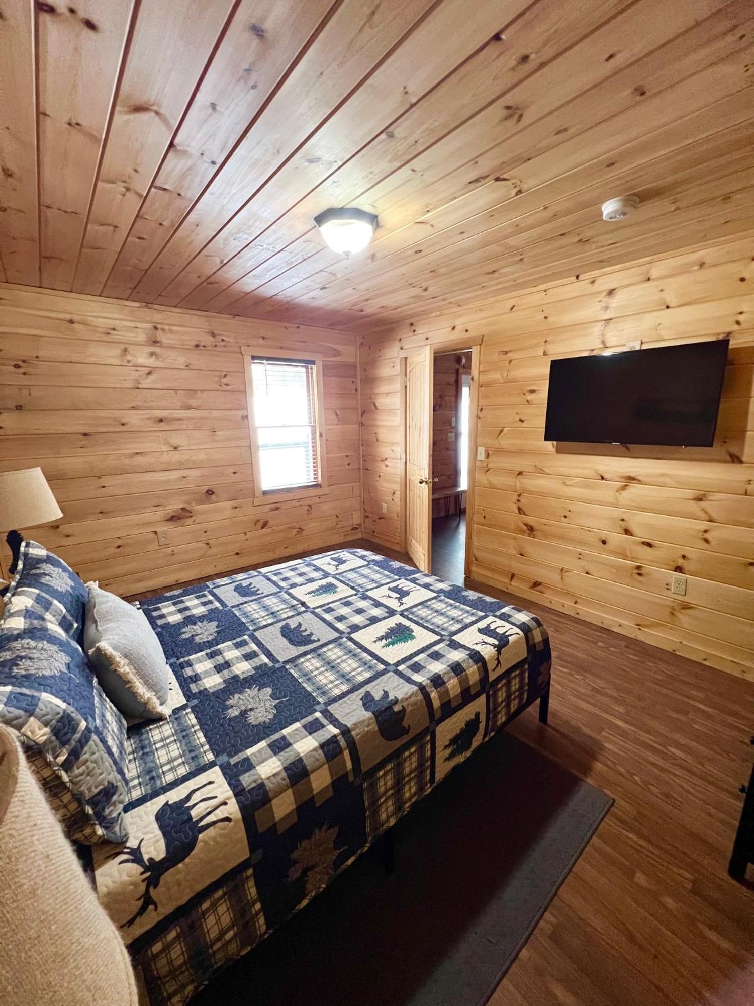 Firefly Fields 2-Acres With Guest House, Game Room, Mountain & River Views Сев'єрвілл Екстер'єр фото