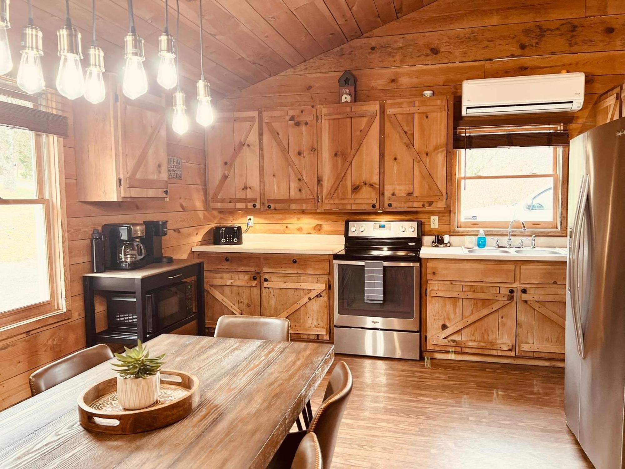 Firefly Fields 2-Acres With Guest House, Game Room, Mountain & River Views Сев'єрвілл Екстер'єр фото